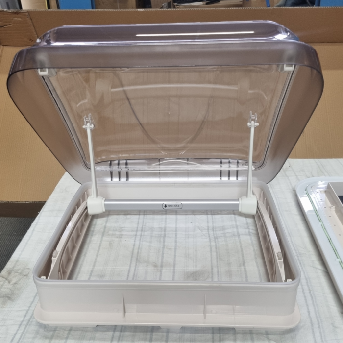 DRV Roof Vent/Skylight - 400 x 400 (crystal) - Image 3